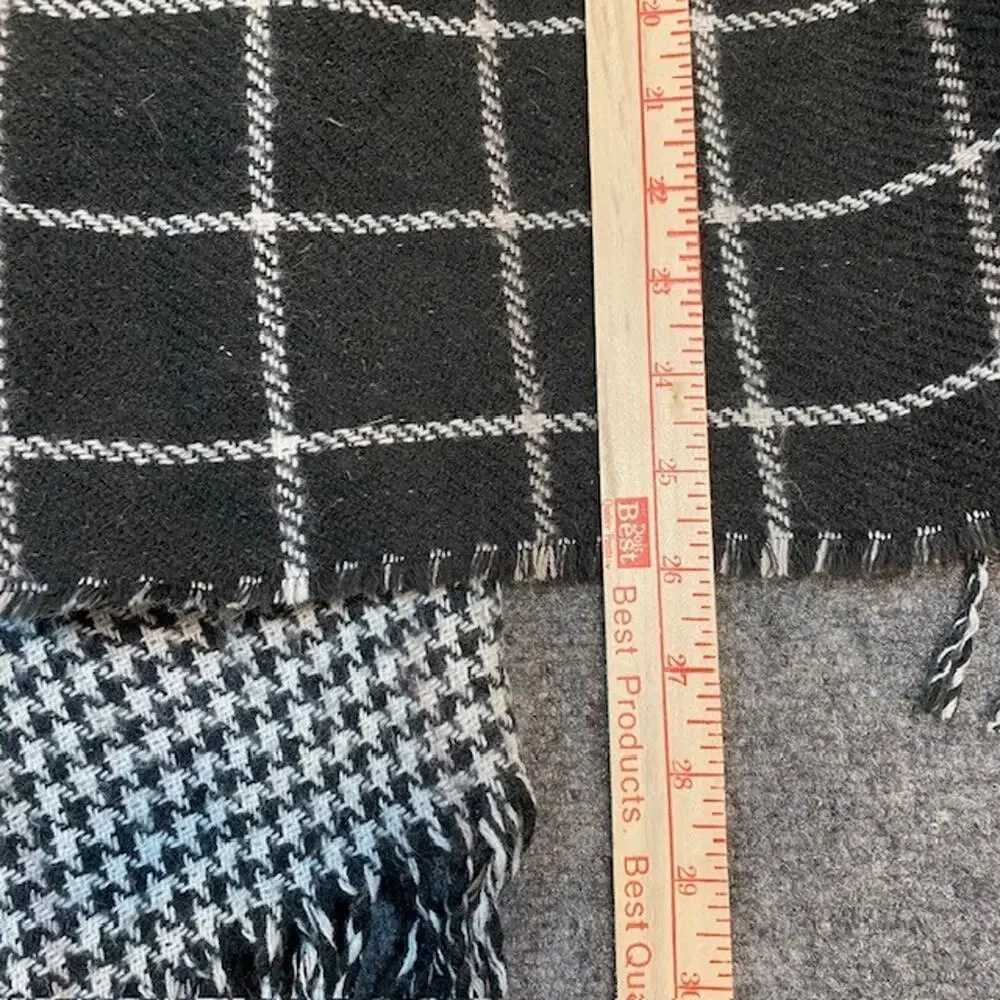 TROUVE Hooded Black White Plaid Poncho Jacket Wool Blend Womens One Size Warm